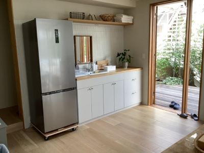 Kitchen & Laundry